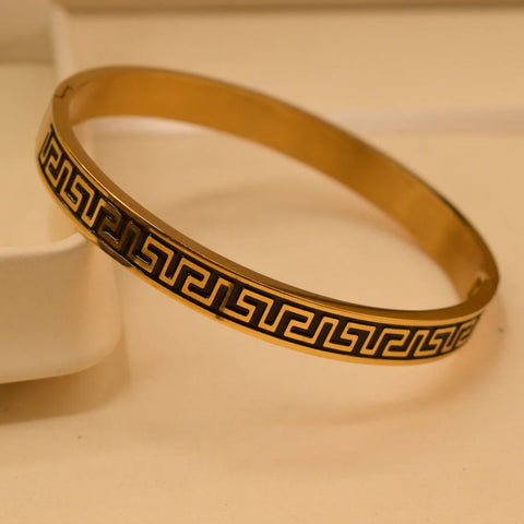 Elegant Gold Toned Bracelet With Classic Greek Key Pattern For Women